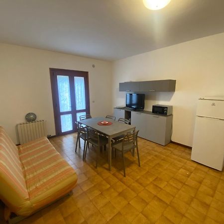 Cond Giardino Lägenhet Lignano Sabbiadoro Exteriör bild