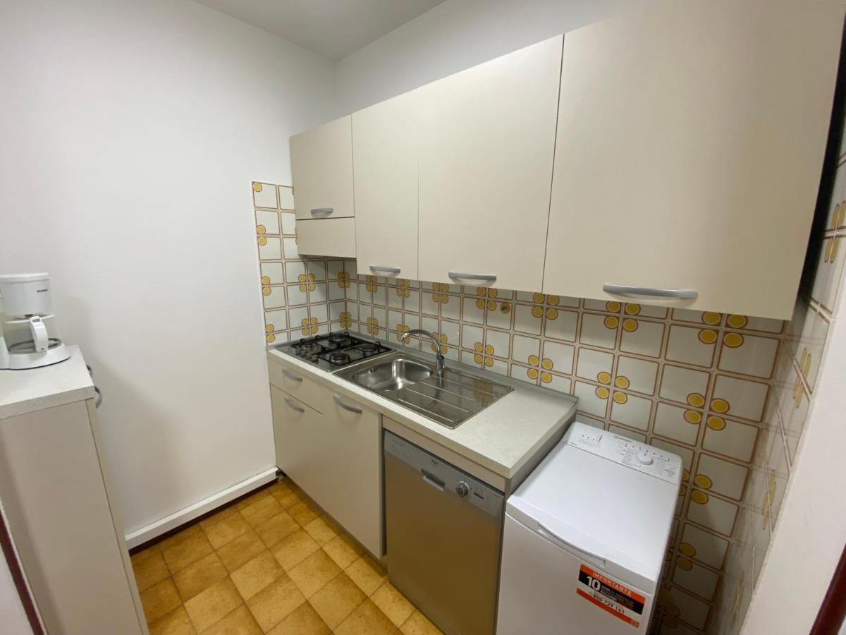Cond Giardino Lägenhet Lignano Sabbiadoro Exteriör bild