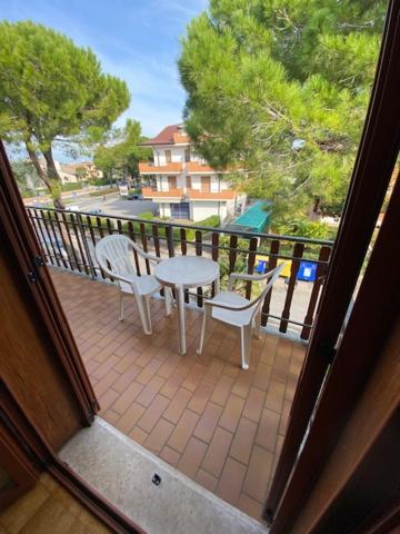 Cond Giardino Lägenhet Lignano Sabbiadoro Exteriör bild