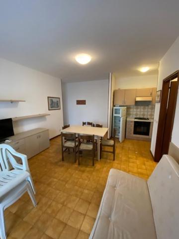 Cond Giardino Lägenhet Lignano Sabbiadoro Exteriör bild